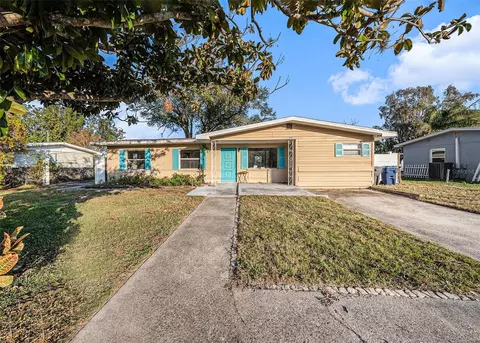415 Country Club Dr, Oldsmar, FL 34677