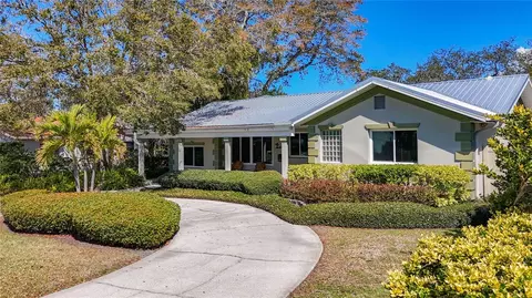 6723 Mango Ave S, Saint Petersburg, FL 33707