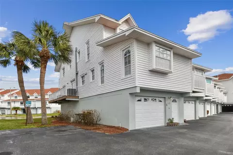 19201 Vista Ln #C8, Indian Shores, FL 33785