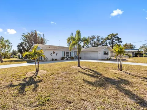 240 Timberlane Dr, Palm Harbor, FL 34683