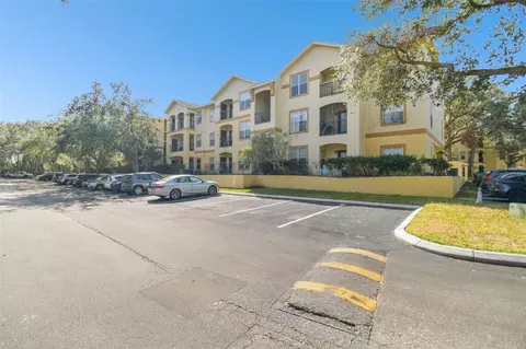 5612 Pinnacle Heights Cir #304, Tampa, FL 33624