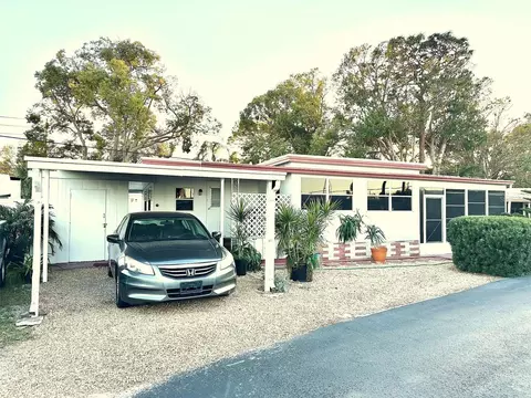 12674 Seminole Blvd #S26, Largo, FL 33778