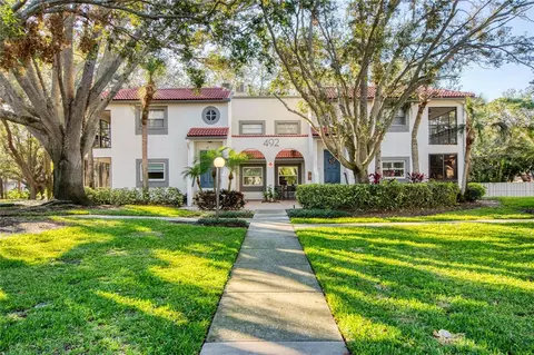 492 Santa Cruz Pl NE #D, Saint Petersburg, FL 33703