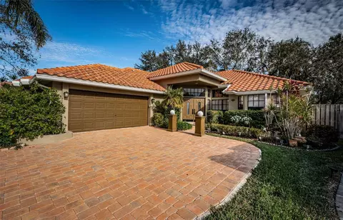 1001 Live Oak Ave NE, Saint Petersburg, FL 33703