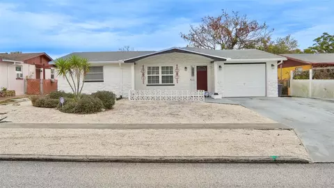 6153 9th Ave, New Port Richey, FL 34653