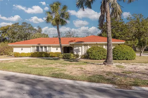 2430 Roberta Ln, Clearwater, FL 33764