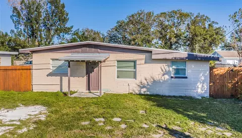 12755 62nd St N, Largo, FL 33773