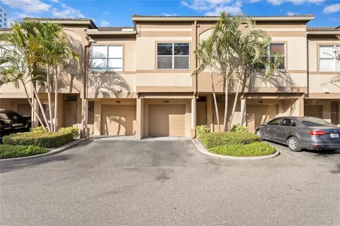 809 Normandy Trace Rd, Tampa, FL 33602