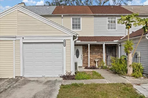 6229 Oak Cluster Cir, Tampa, FL 33634