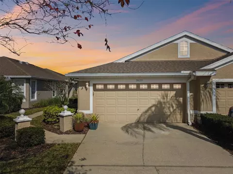 9823 Bridgeton Dr, Tampa, FL 33626