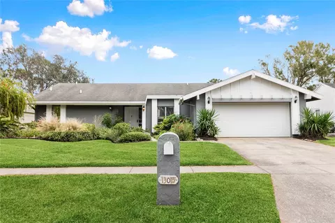 13015 Whisper Bay Pl, Tampa, FL 33618
