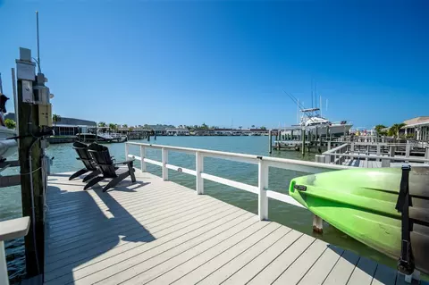 494 Boca Ciega Point Blvd N, Saint Petersburg, FL 33708