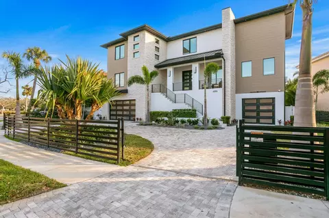 4816 W Sunset Blvd, Tampa, FL 33629