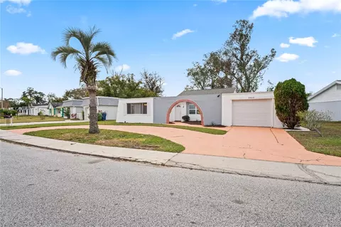 3403 Overland Dr, Holiday, FL 34691