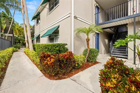 3817 W Platt St #306, Tampa, FL 33609