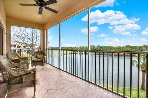6363 99th Way N #12A, Saint Petersburg, FL 33708