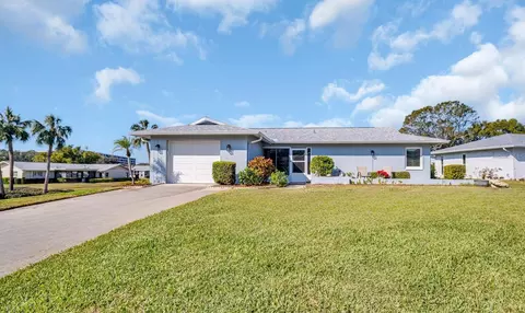 1613 Heather Pl, Palm Harbor, FL 34684