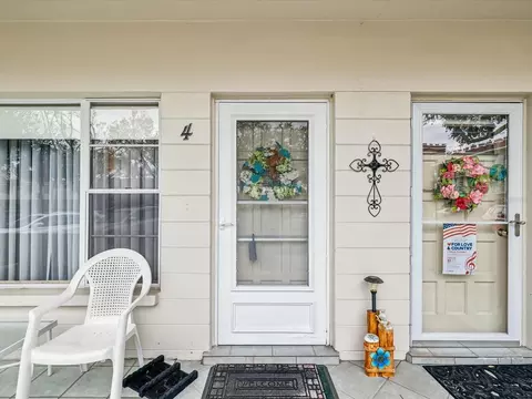 2362 Jamaican St #4, Clearwater, FL 33763