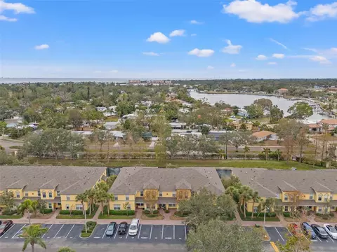 132 Coquina Bay Dr, Saint Petersburg, FL 33705
