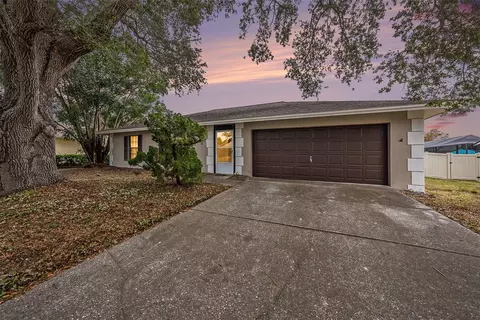 188 Hammock Dr, Palm Harbor, FL 34683