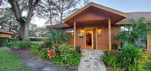 462 Blue Heron Cir, River Ranch, FL 33867