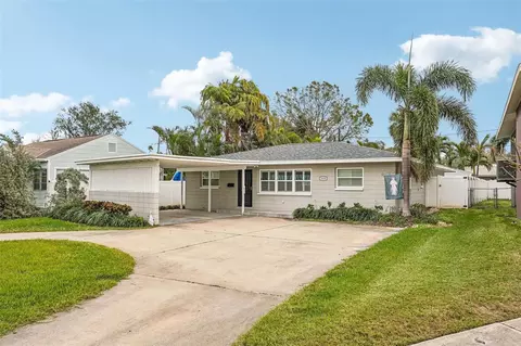 3435 Overlook Dr NE, Saint Petersburg, FL 33703