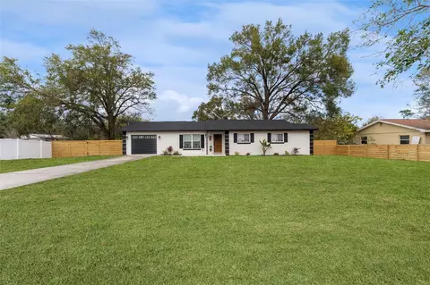 908 Victoria St, Brandon, FL 33510