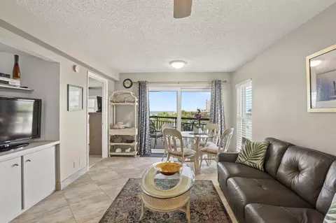 4510 Gulf Blvd #408, Saint Pete Beach, FL 33706