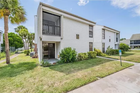 706 Haven Pl, Tarpon Springs, FL 34689