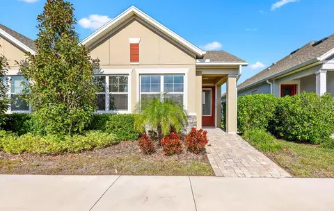 13916 Kingfisher Glen Dr, Lithia, FL 33547