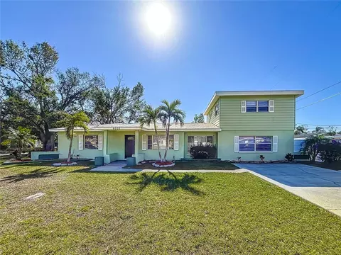 6008 49th Ave N, Kenneth City, FL 33709