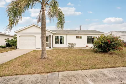 8250 Pickwick Rd, North Port, FL 34287