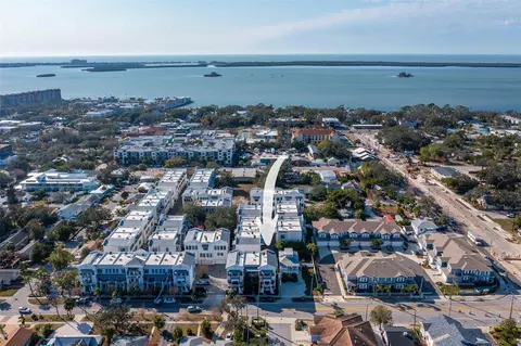 946 Highland Ave #1, Dunedin, FL 34698