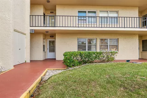 12200 Vonn Rd #1106, Largo, FL 33774