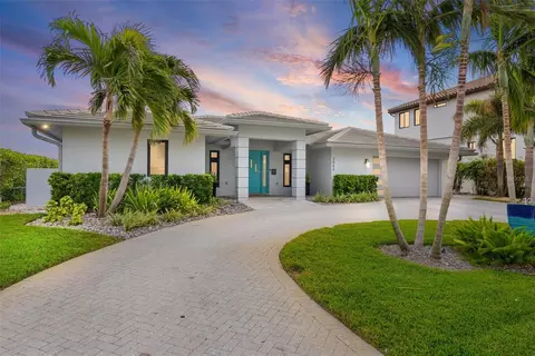 2066 Illinois Ave NE, Saint Petersburg, FL 33703