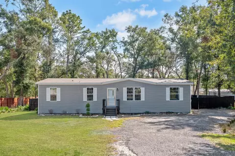 8030 NW 173rd Pl, Fanning Springs, FL 32693