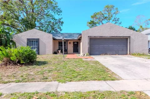 7028 Oakview Cir, Tampa, FL 33634
