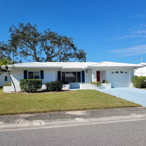 9608 41st St N #2, Pinellas Park, FL 33782