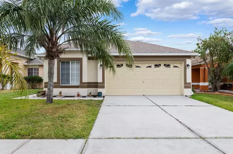 6820 Aramon Ct, Wesley Chapel, FL 33545