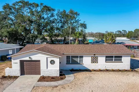 1301 62nd Pl S, Saint Petersburg, FL 33705