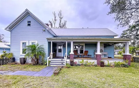 908 E Gilchrist St, Plant City, FL 33563