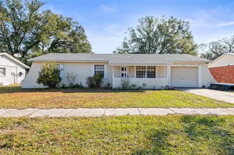 631 Swiss Dr, Lakeland, FL 33810
