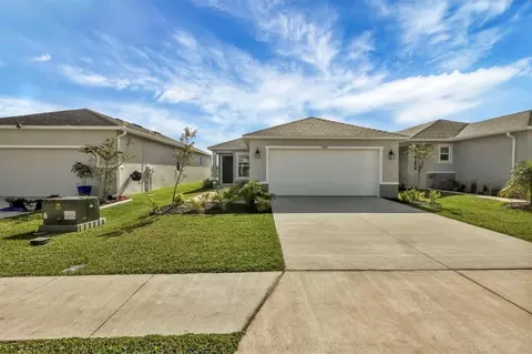 9383 Sandy Bluffs Cir, Parrish, FL 34219
