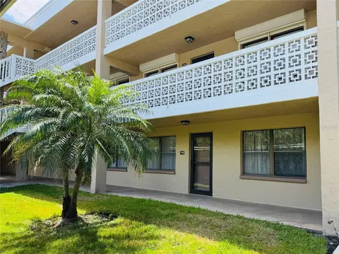 4920 Locust St NE #116, Saint Petersburg, FL 33703