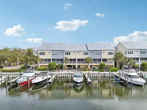 5923 Anchorage Way S, Saint Petersburg, FL 33712