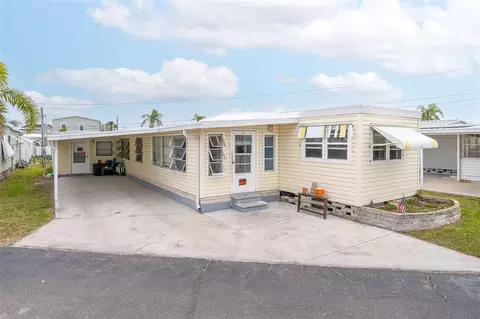 8842 44th Ave N #1530, Saint Petersburg, FL 33709