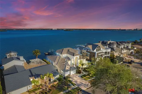843 Harbor Is, Clearwater Beach, FL 33767