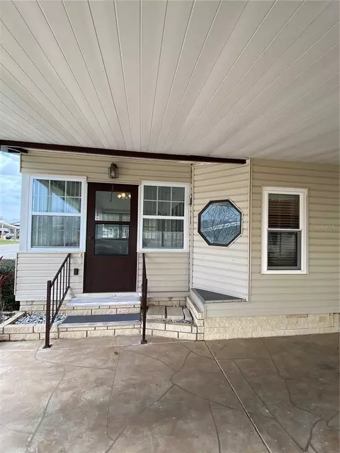 35042 Colony Hills Dr, Zephyrhills, FL 33541