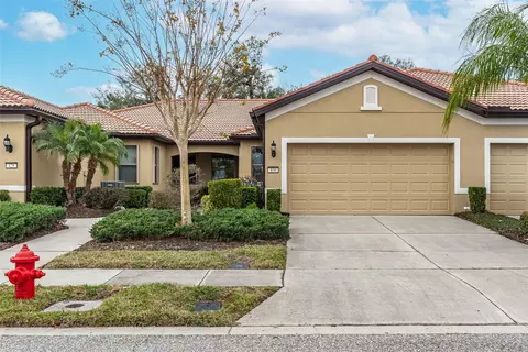 430 Cedar Falls Dr, Apollo Beach, FL 33572