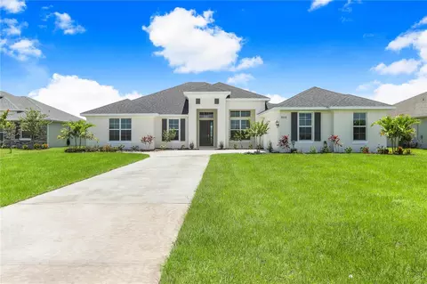 5112 Lake Toscana Dr, Wimauma, FL 33598